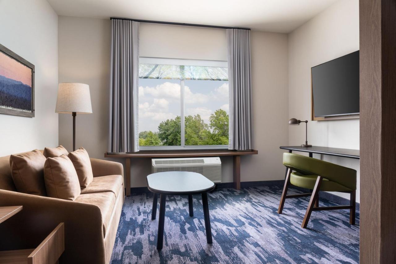 Fairfield & By Marriott Cleveland Tiedeman Road Hotel Brooklyn