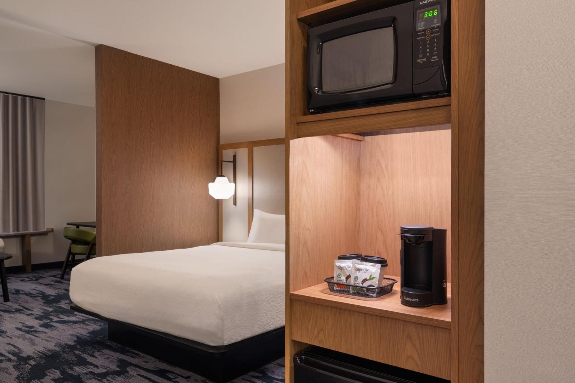 Fairfield & By Marriott Cleveland Tiedeman Road